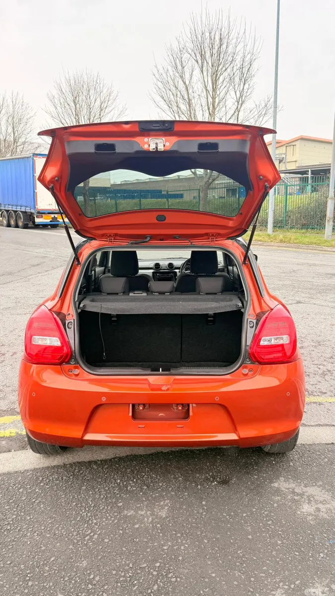 Suzuki Swift Hatchback, Petrol Hybrid, 2020, Orange