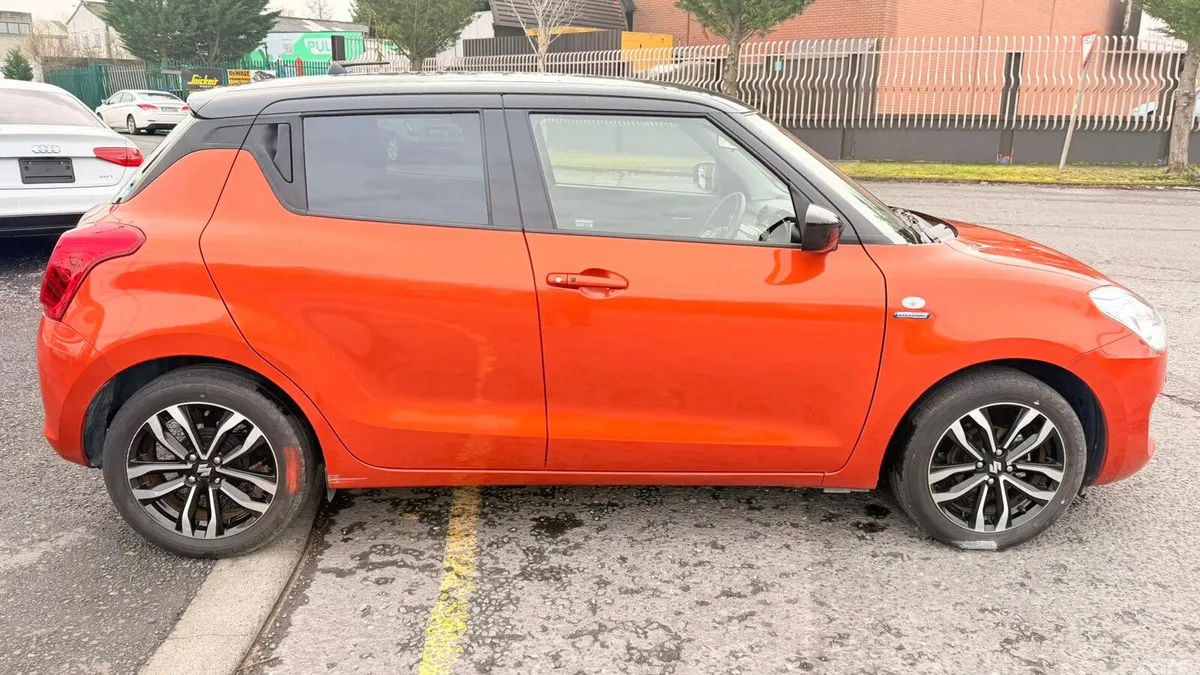 Suzuki Swift Hatchback, Petrol Hybrid, 2020, Orange