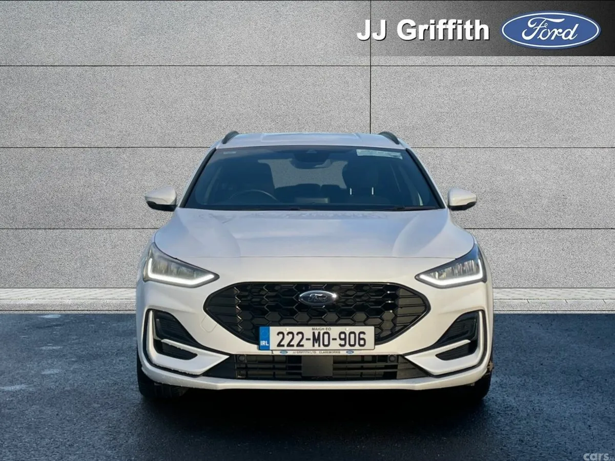 Ford Focus Estate, Petrol, 2022, White