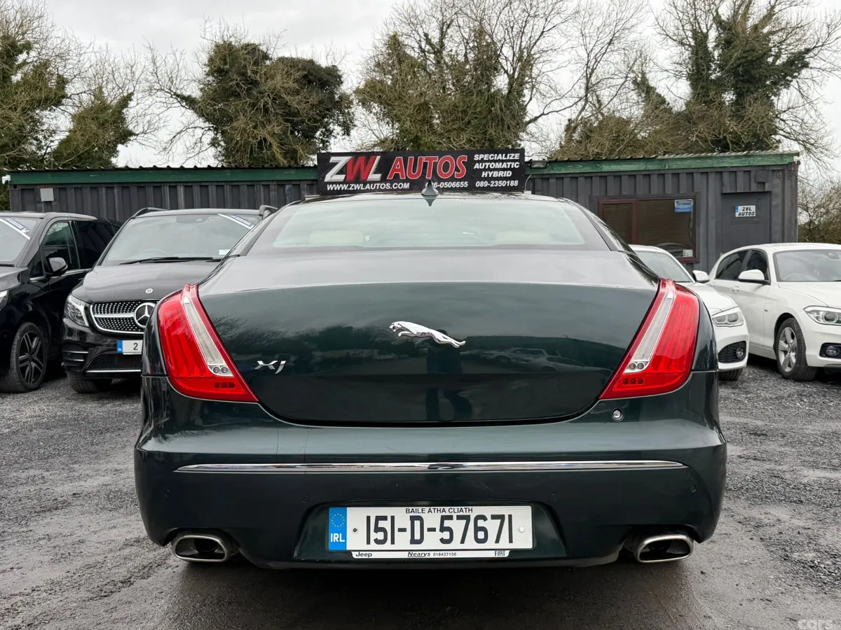 Jaguar XJ Saloon, Diesel, 2015, Green