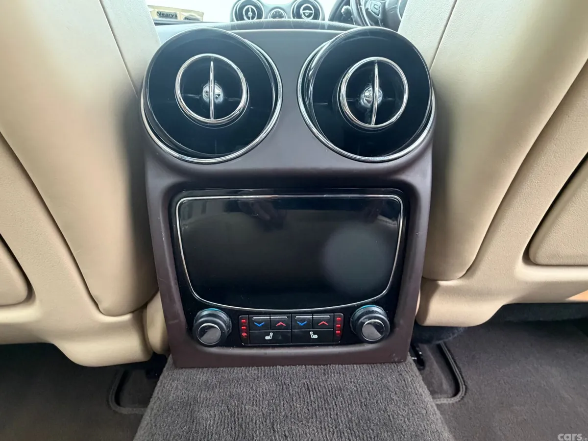 Jaguar XJ Saloon, Diesel, 2015, Green
