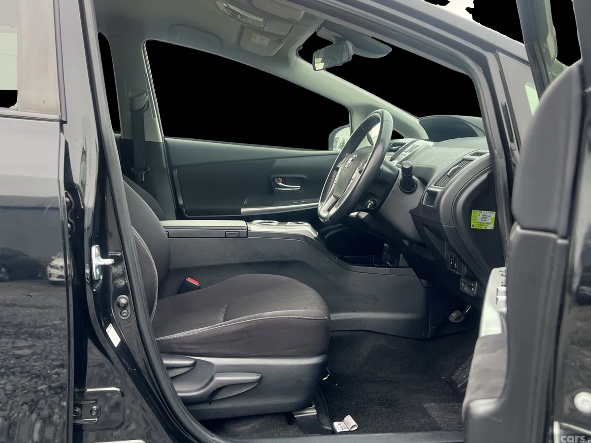 Toyota Prius MPV, Petrol Hybrid, 2019, Black