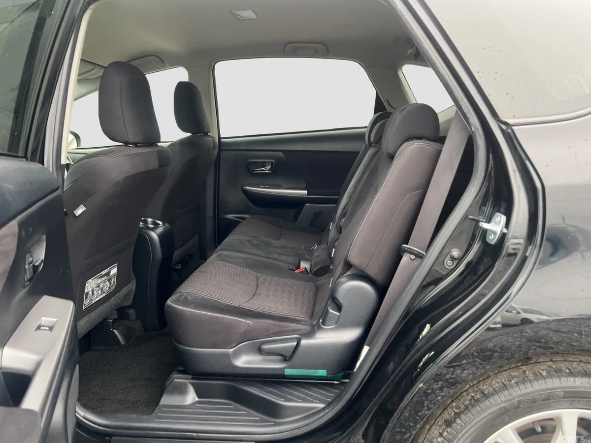 Toyota Prius MPV, Petrol Hybrid, 2019, Black