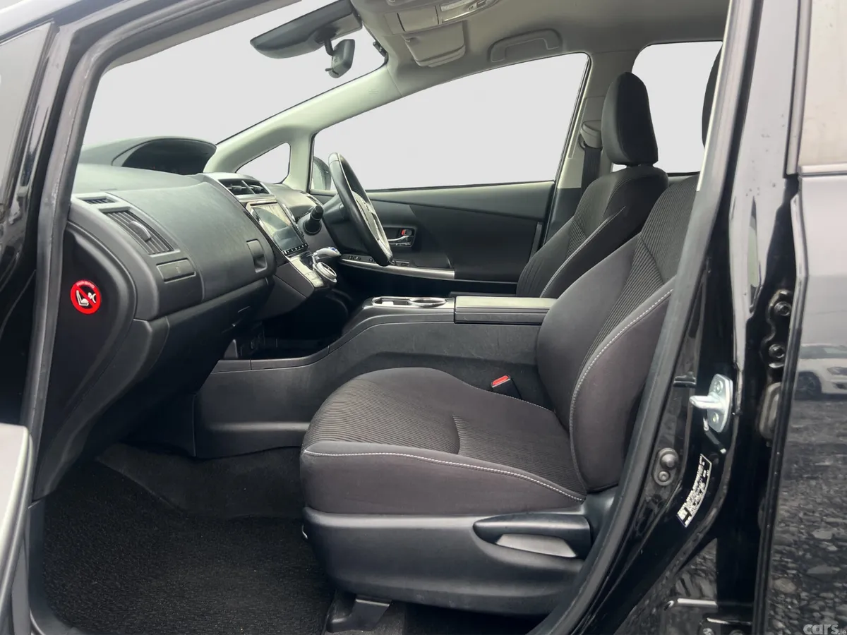 Toyota Prius MPV, Petrol Hybrid, 2019, Black