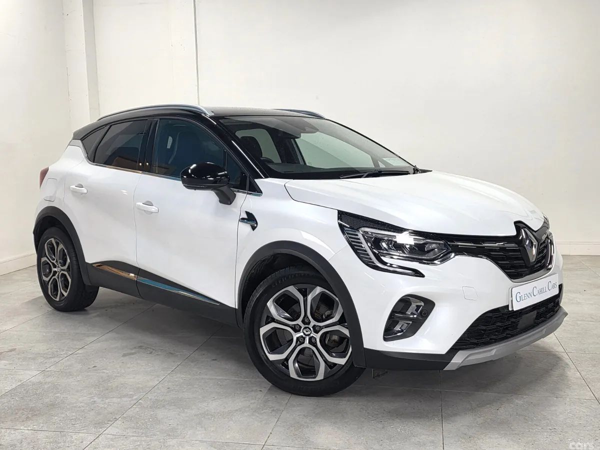 Renault Captur SUV, Petrol Plug-in Hybrid, 2023, White