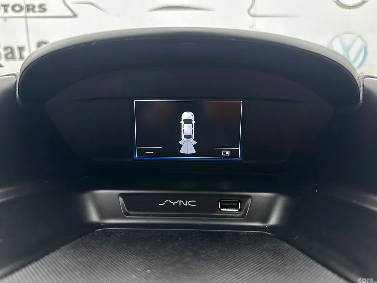 Ford Grand C-Max MPV, Diesel, 2016, Blue