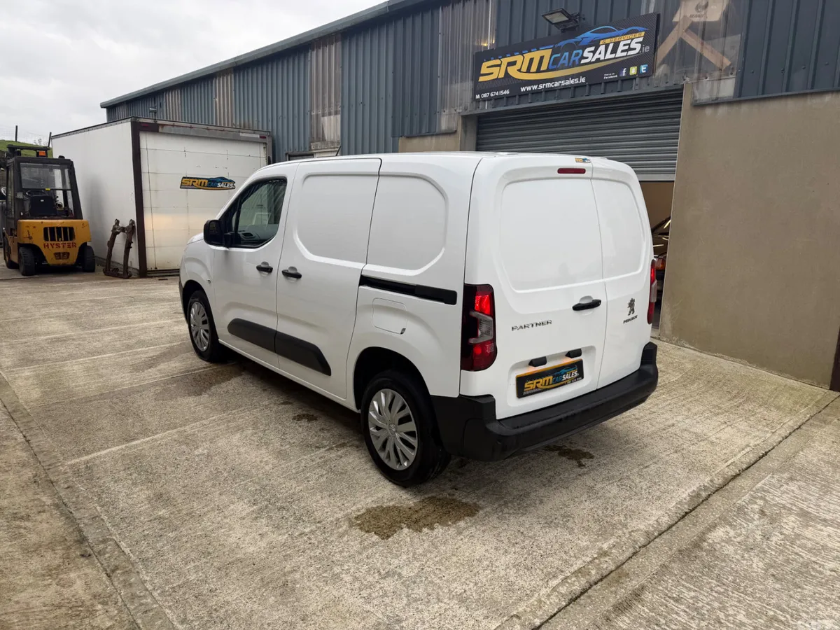 Peugeot Partner MPV, Diesel, 2022, White