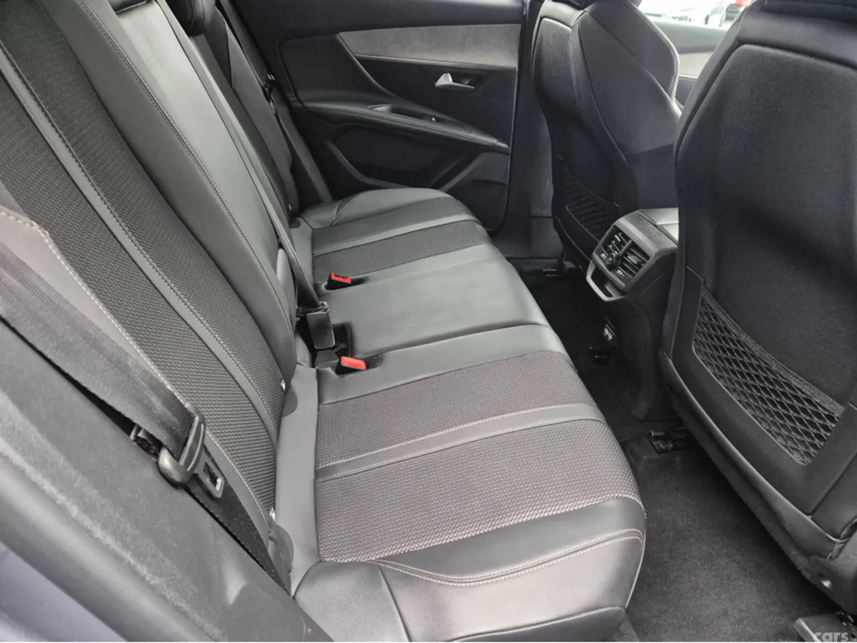 Peugeot 3008 MPV, Diesel, 2024, Grey