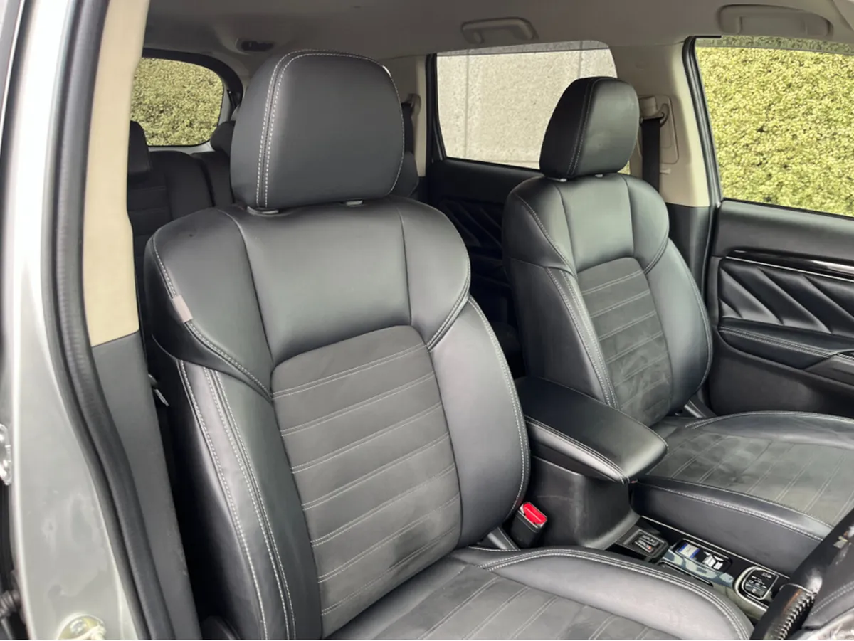Mitsubishi Outlander SUV, Petrol Plug-in Hybrid, 2020, Grey