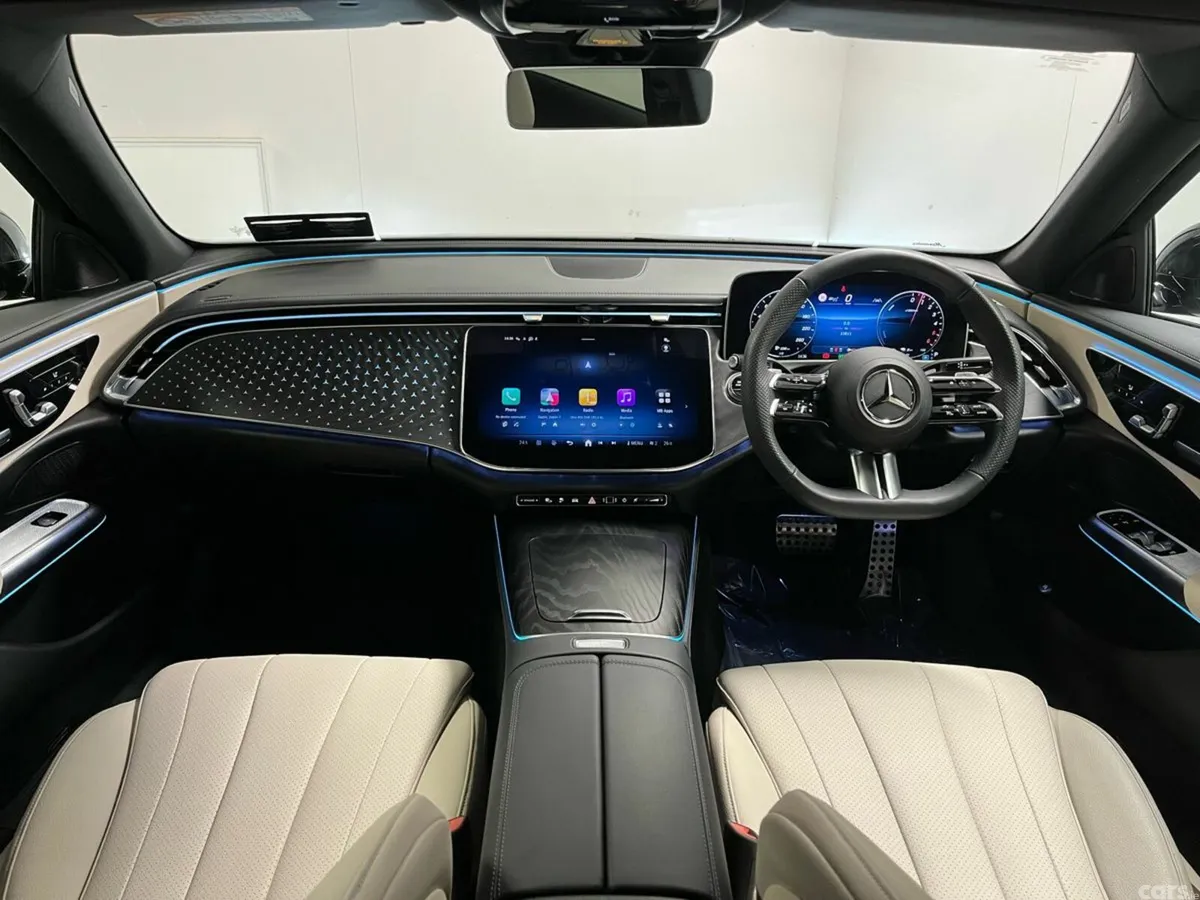 Mercedes-Benz E-Class Saloon, Diesel Plug-in Hybrid, 2025, Blue