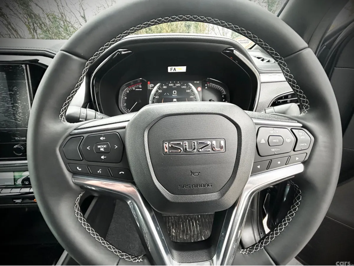 Isuzu D-Max Pick Up, Diesel, 2026, Grey