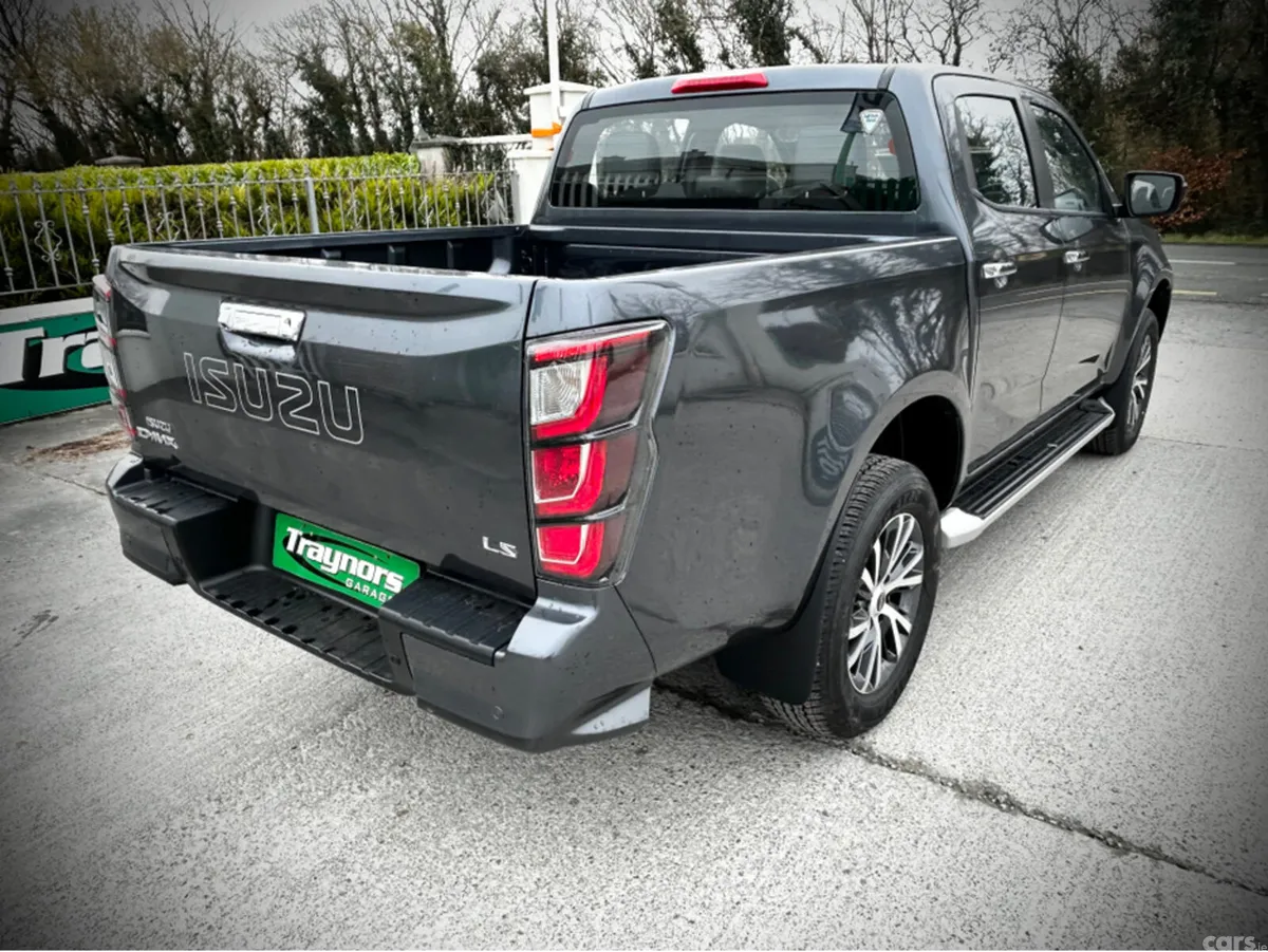 Isuzu D-Max Pick Up, Diesel, 2026, Grey