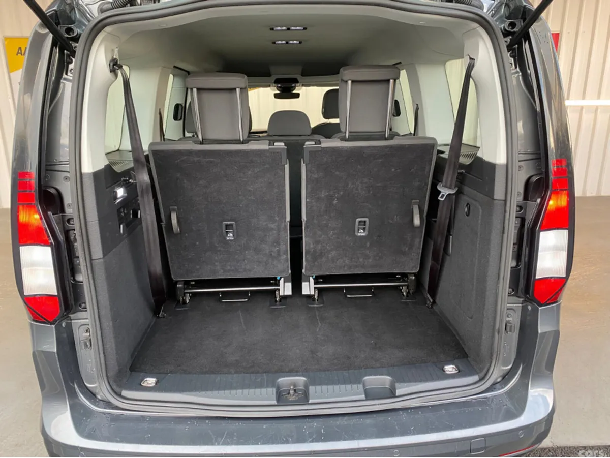 Volkswagen Caddy Maxi Life MPV, Diesel, 2023, Grey