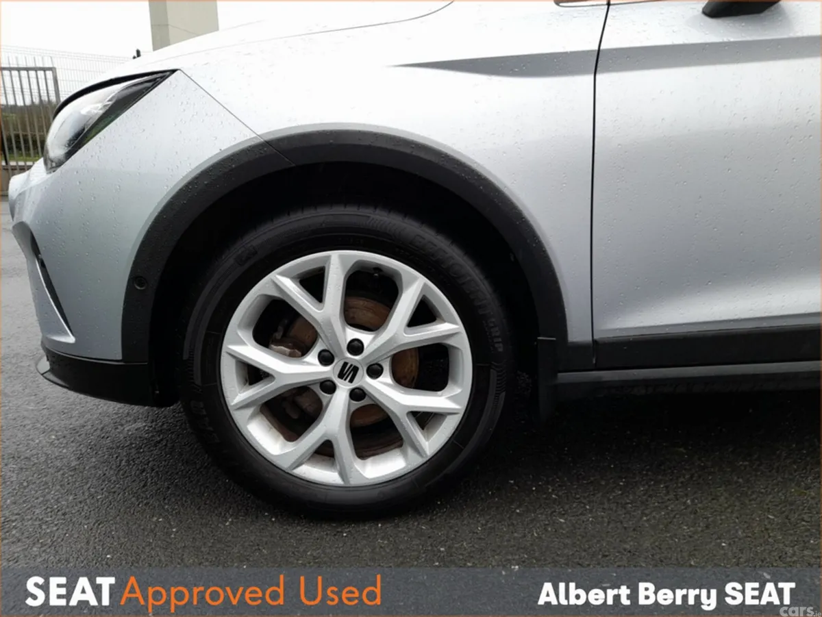 SEAT Arona Hatchback, Petrol, 2023, Grey