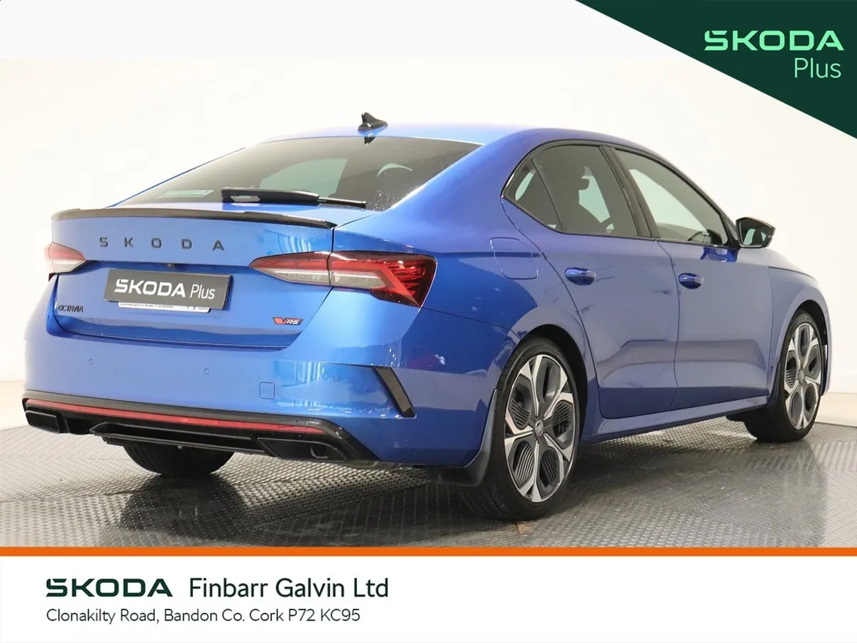 Skoda Octavia Saloon, Petrol, 2025, Blue
