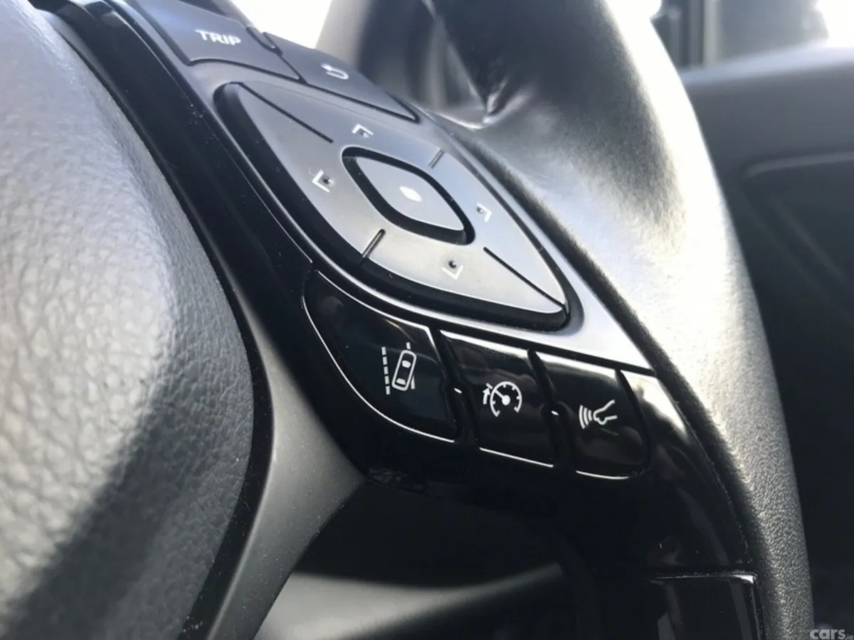 Toyota C-HR SUV, Petrol Hybrid, 2023, Grey