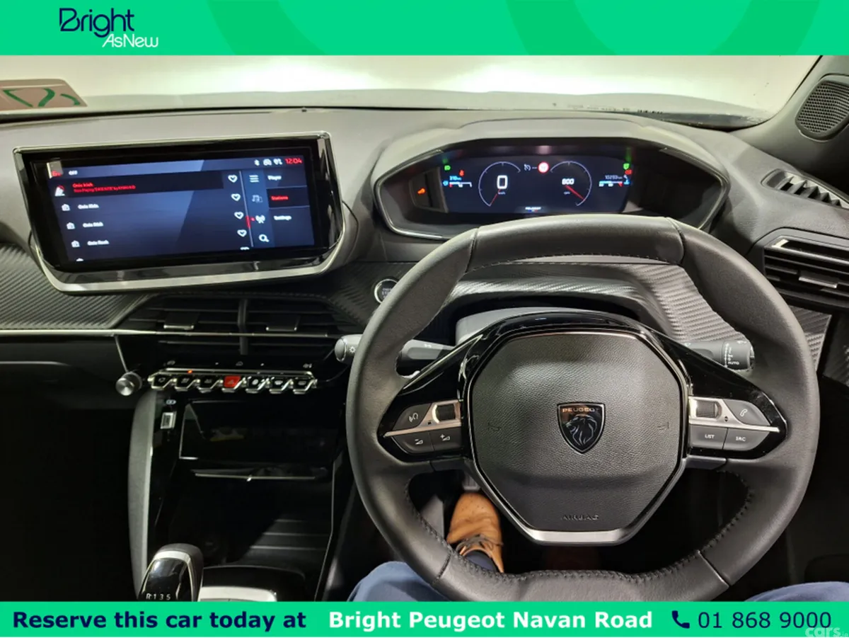 Peugeot 2008 MPV, Petrol, 2025, Grey