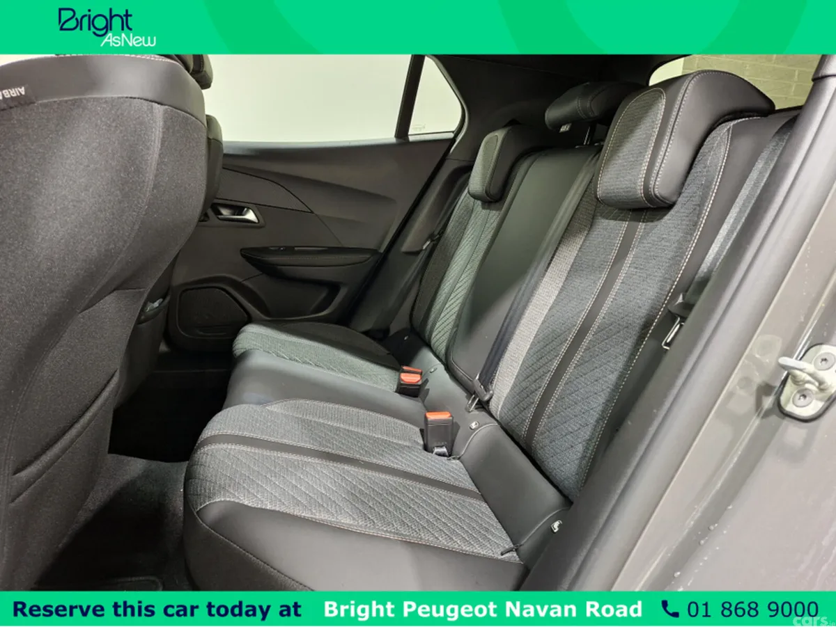 Peugeot 2008 MPV, Petrol, 2025, Grey