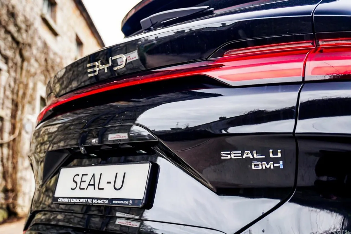BYD SEAL U SUV, Petrol Plug-in Hybrid, 2026, Black
