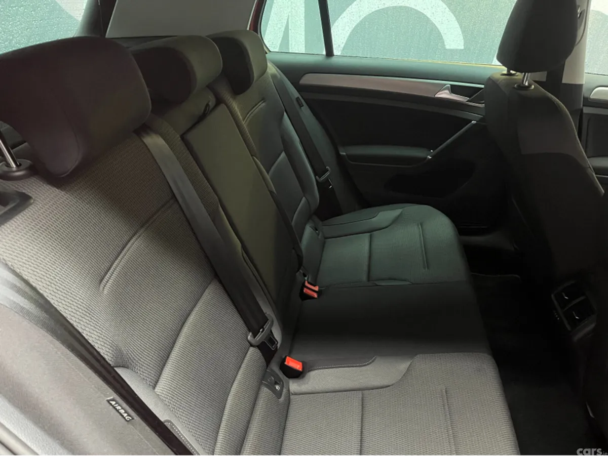 Volkswagen Golf Hatchback, Petrol, 2017, Red