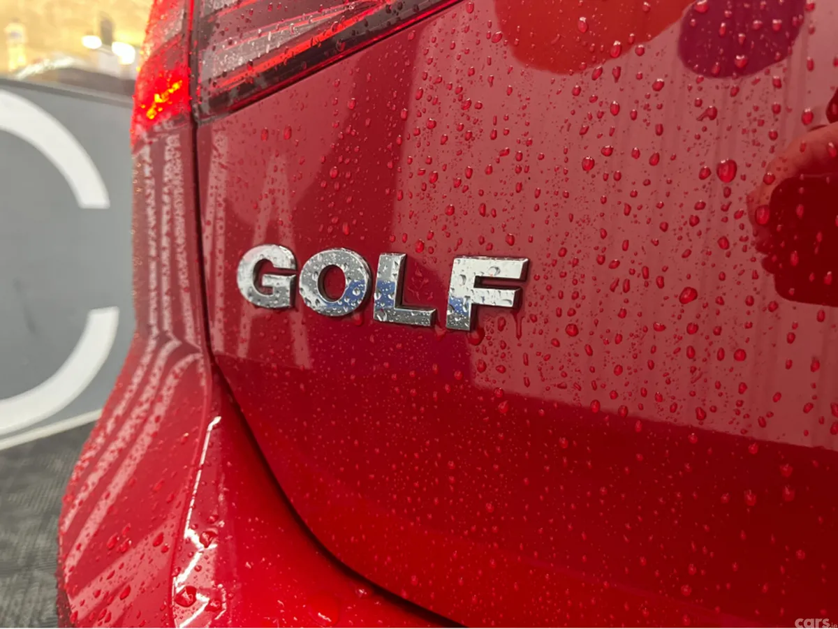 Volkswagen Golf Hatchback, Petrol, 2017, Red