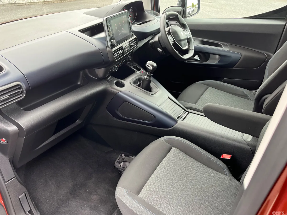 Peugeot Rifter MPV, Diesel, 2022, Bronze