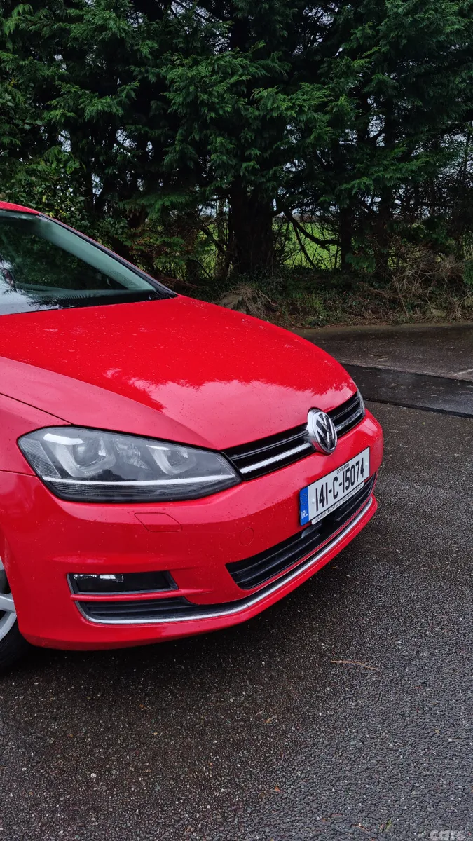 Volkswagen Golf Hatchback, Petrol, 2014, Red