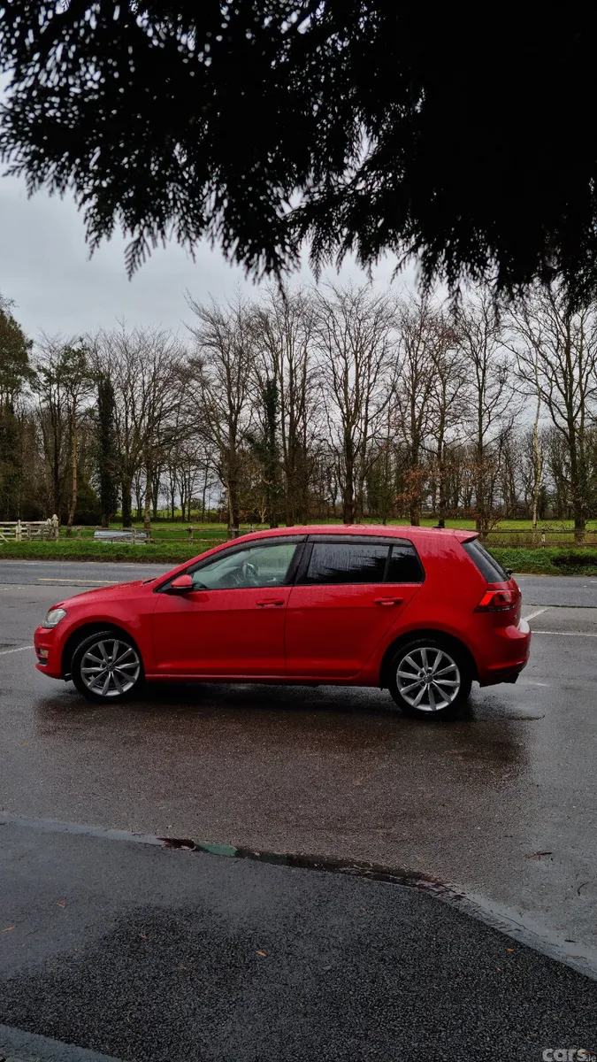 Volkswagen Golf Hatchback, Petrol, 2014, Red