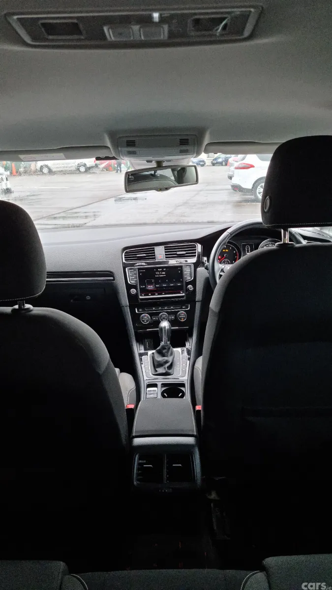 Volkswagen Golf Hatchback, Petrol, 2014, Red