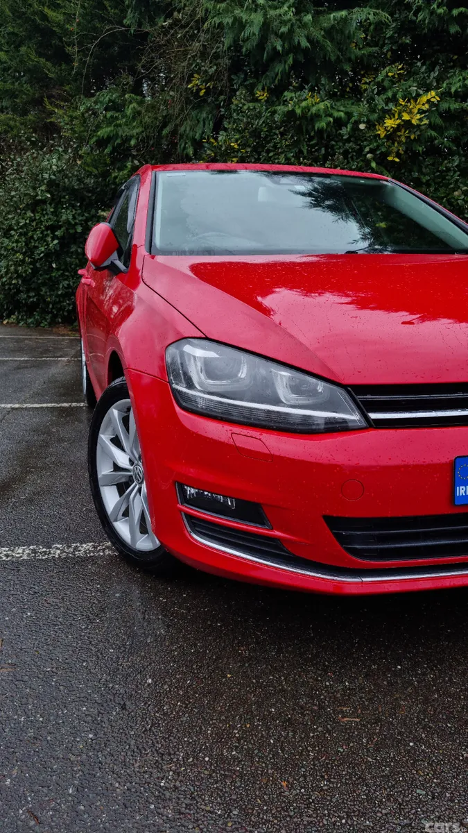 Volkswagen Golf Hatchback, Petrol, 2014, Red