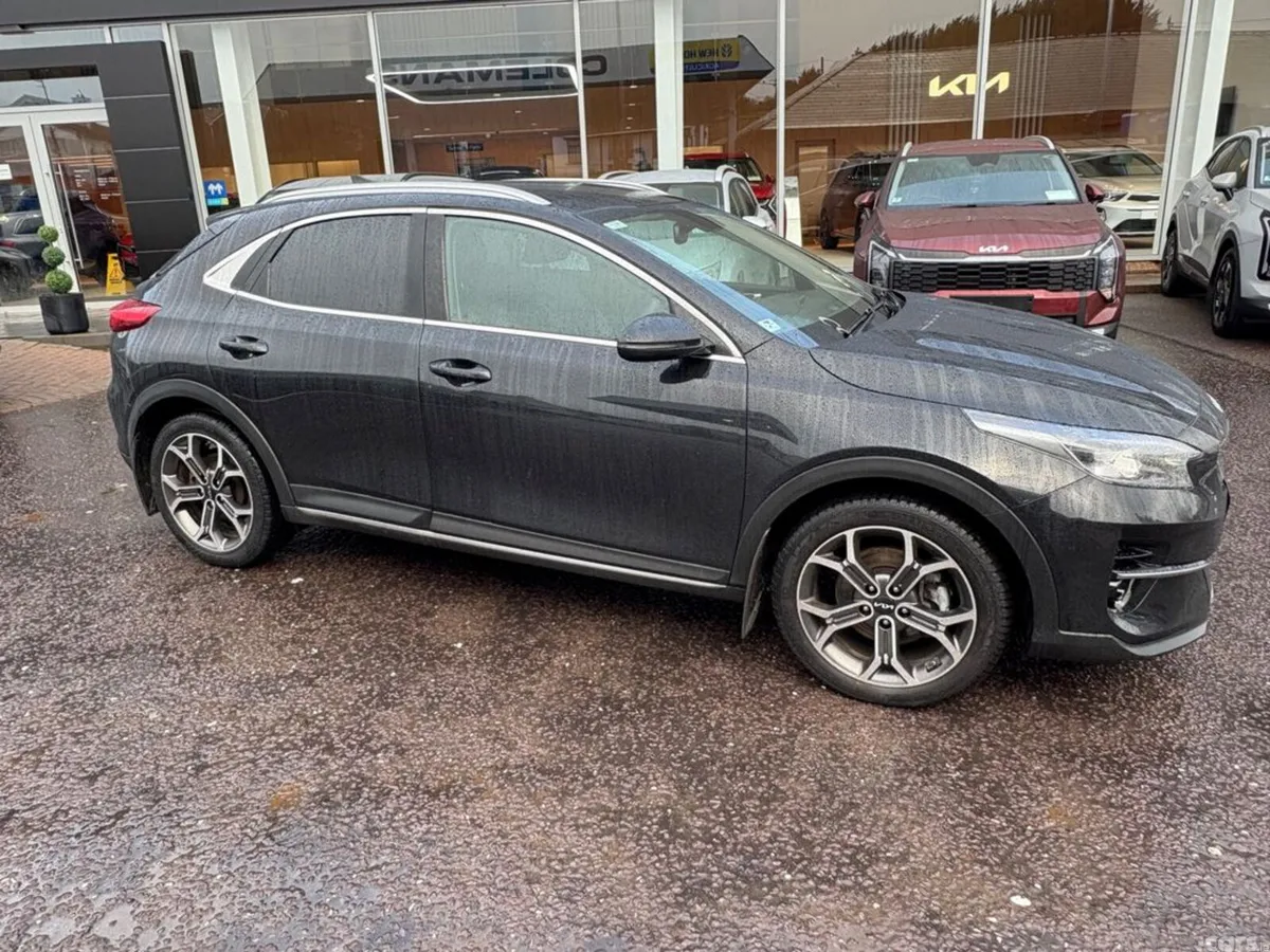 Kia XCeed Hatchback, Petrol Plug-in Hybrid, 2022, Black