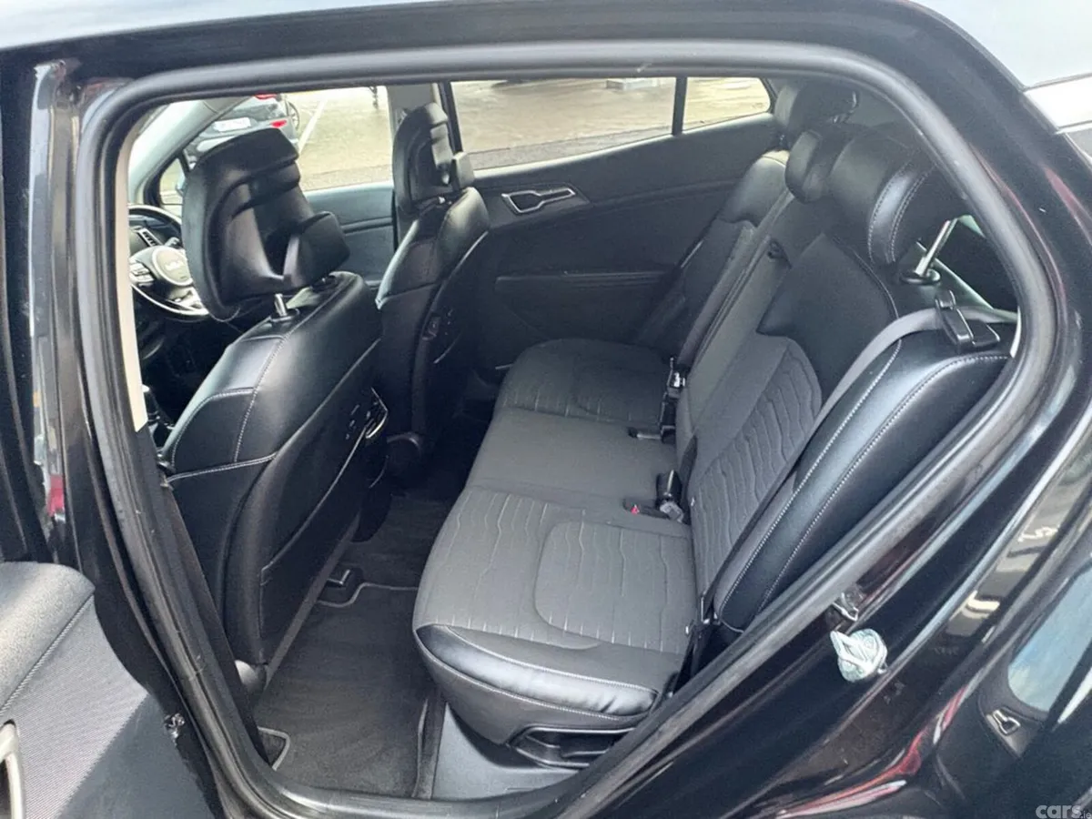 Kia Sportage SUV, Diesel Hybrid, 2023, Black