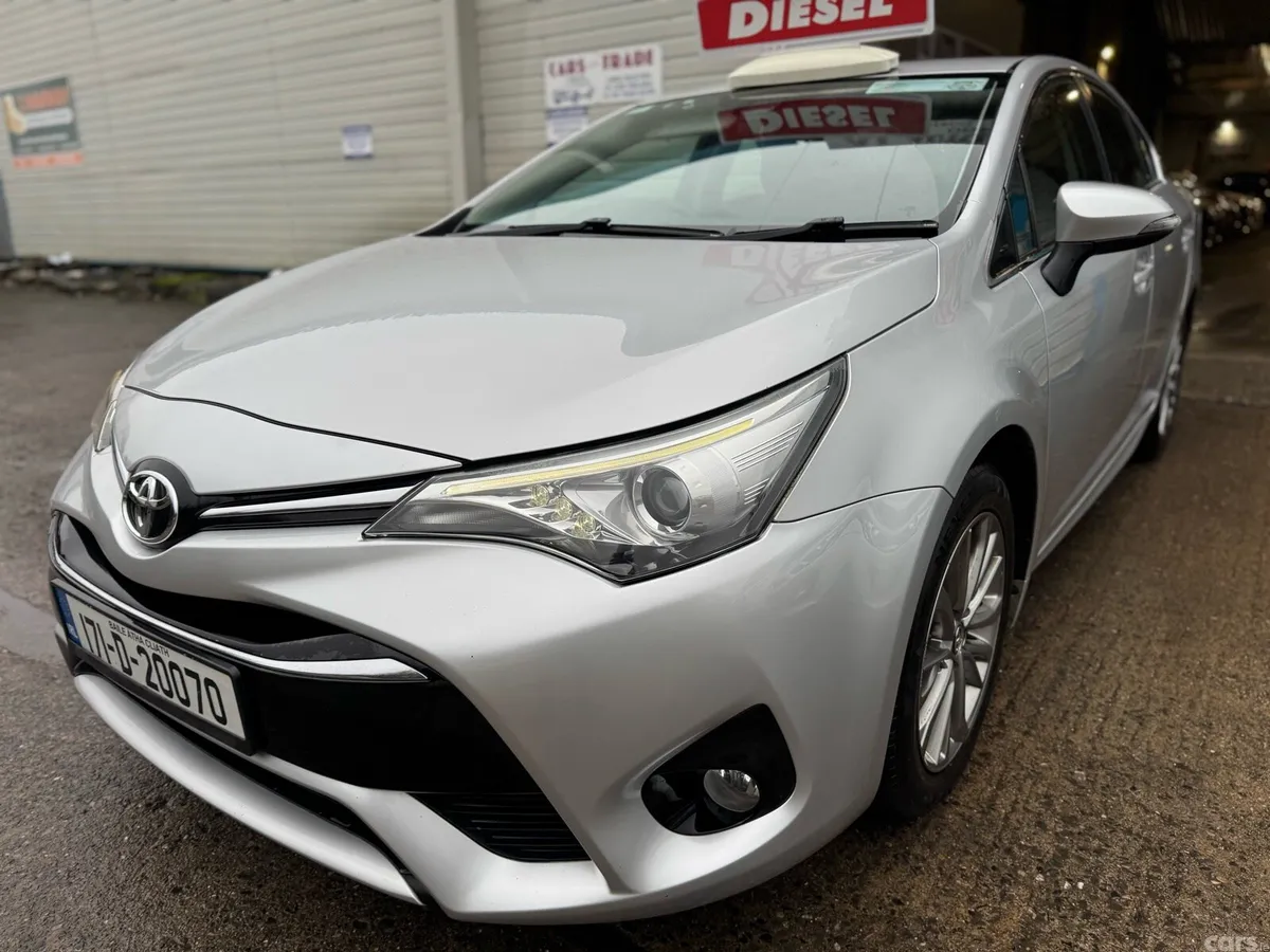 Toyota Avensis Saloon, Diesel, 2017, Grey