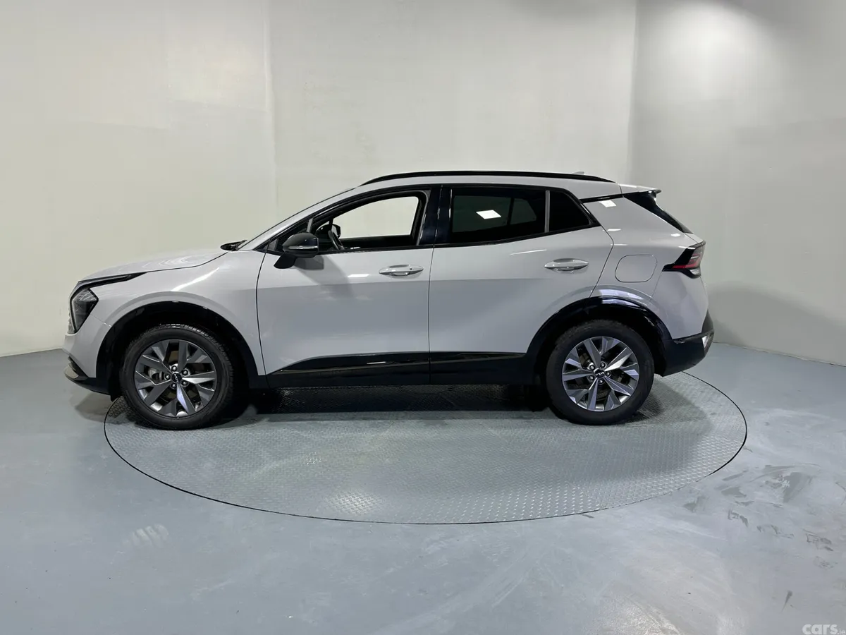 Kia Sportage SUV, Petrol Hybrid, 2024, Grey