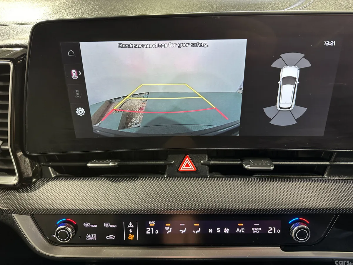 Kia Sportage SUV, Petrol Hybrid, 2024, Grey