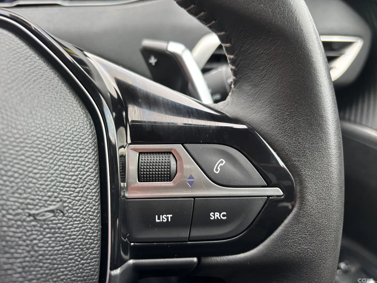 Peugeot 5008 MPV, Petrol Hybrid, 2024, Grey