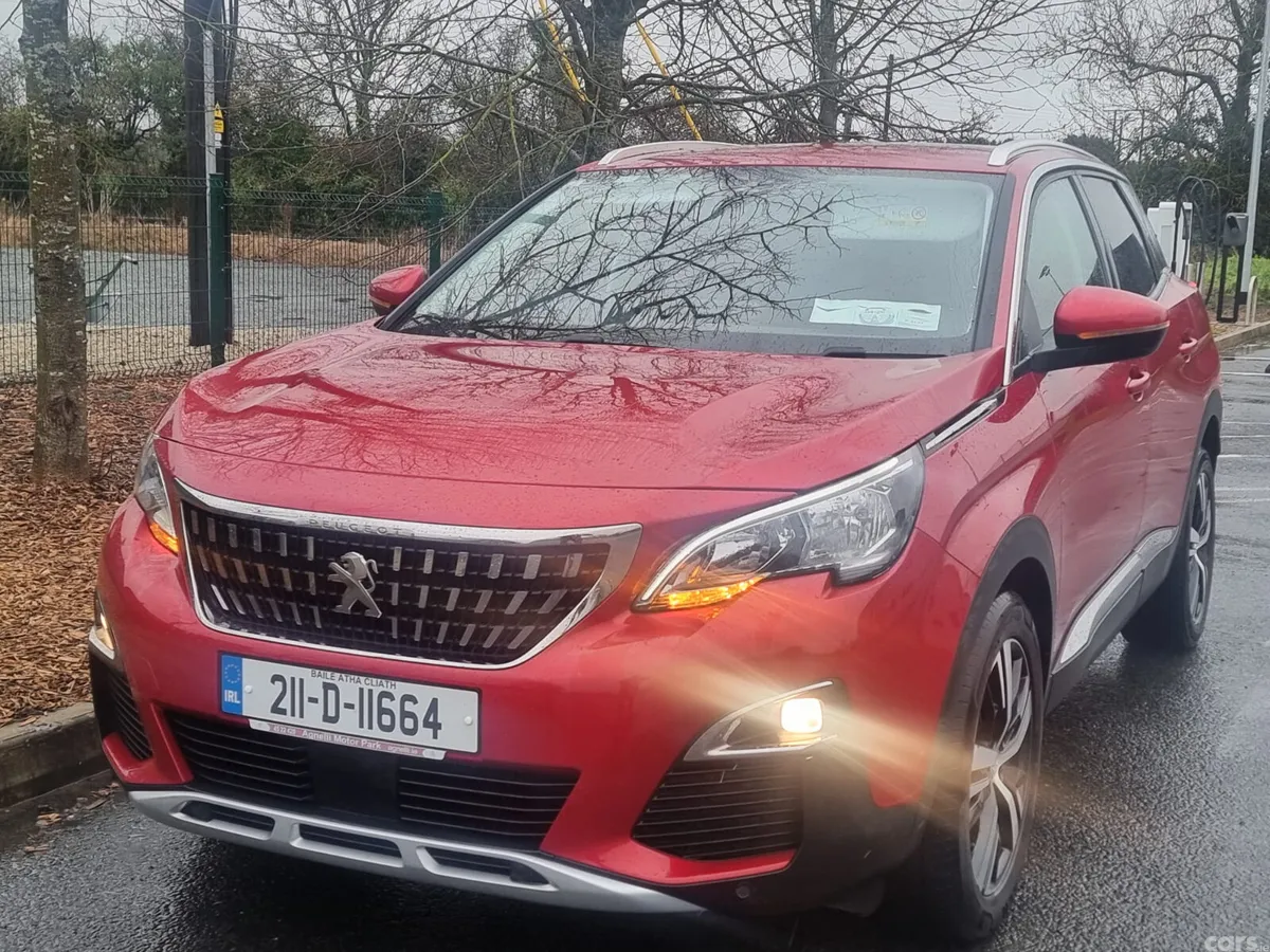 Peugeot 3008 MPV, Petrol, 2021, Red