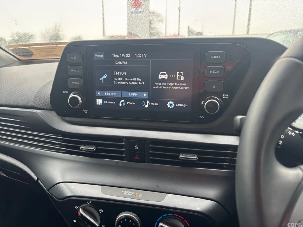 Hyundai i20 Hatchback, Petrol, 2024, Black