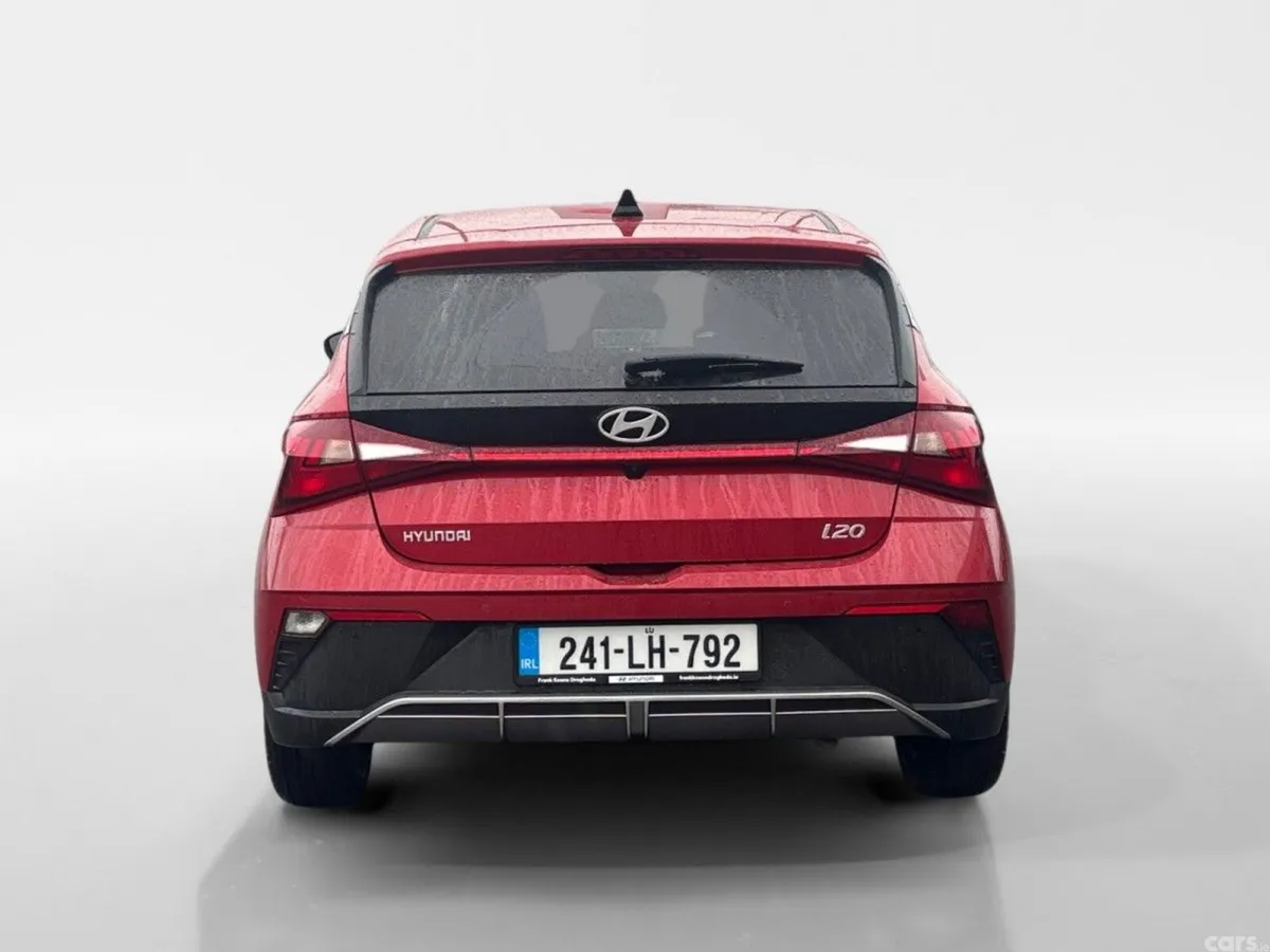 Hyundai i20 Hatchback, Petrol, 2024, Red