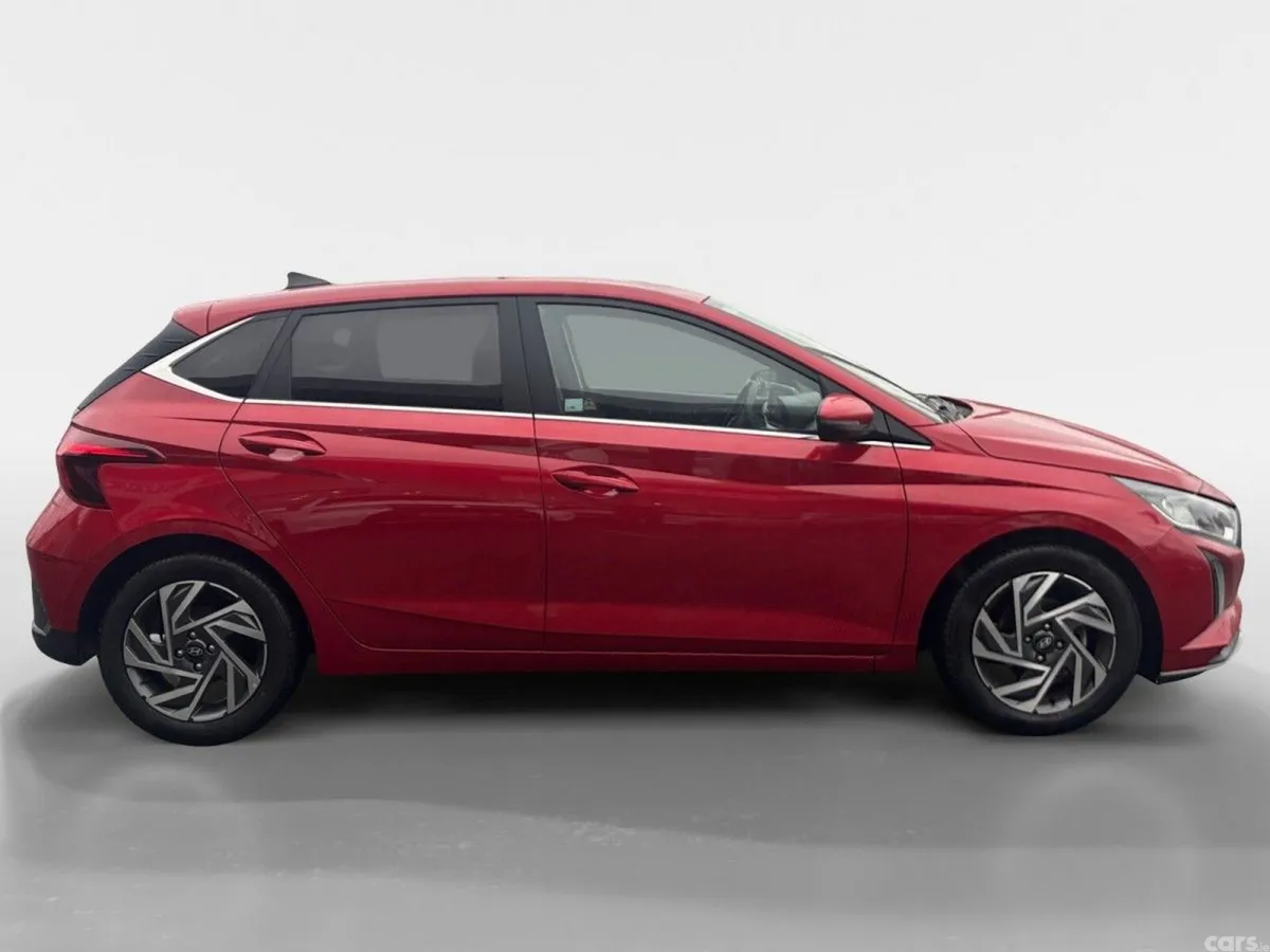 Hyundai i20 Hatchback, Petrol, 2024, Red