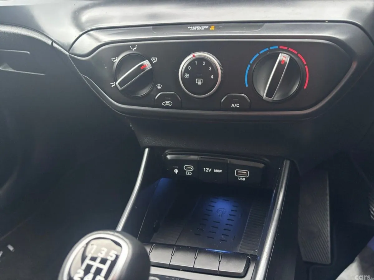 Hyundai i20 Hatchback, Petrol, 2024, Red