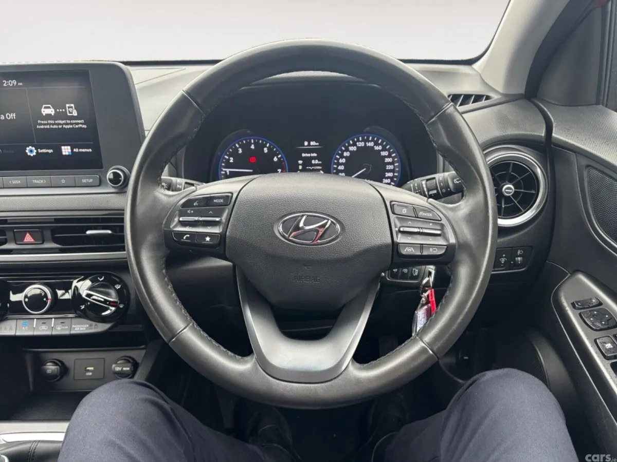 Hyundai KONA MPV, Petrol, 2023, Red