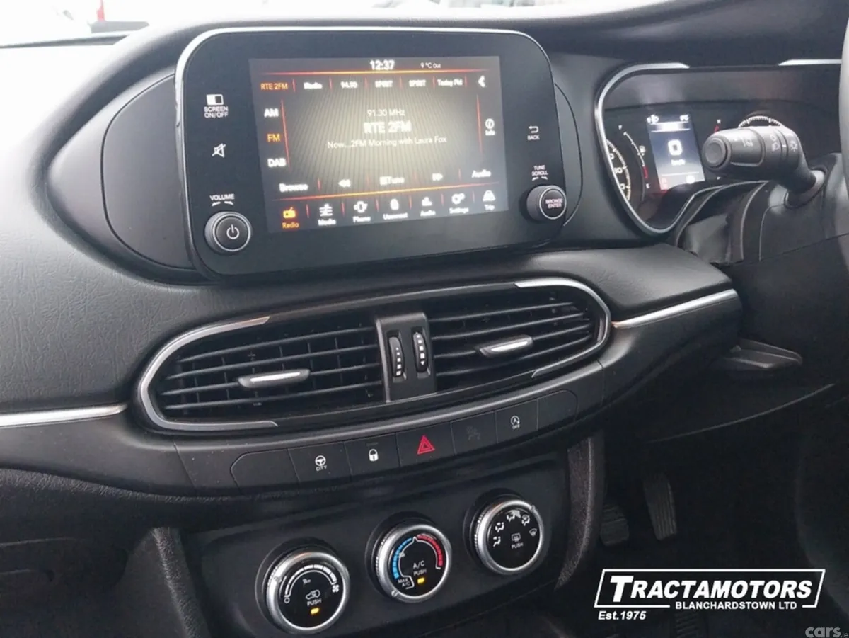 Fiat Tipo Hatchback, Petrol, 2023, Orange