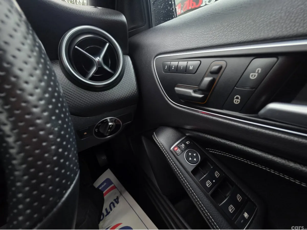 Mercedes-Benz A-Class Hatchback, Petrol, 2015, Silver