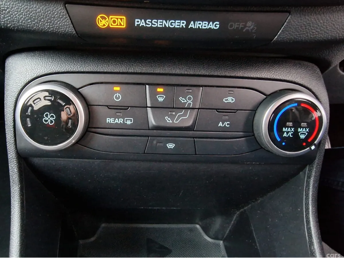 Ford Fiesta Hatchback, Petrol, 2023, White