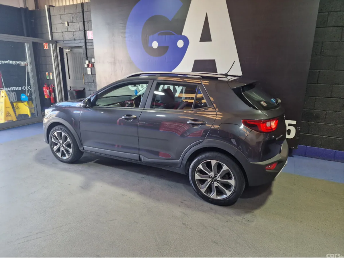 Kia Stonic Hatchback, Diesel, 2018, Grey