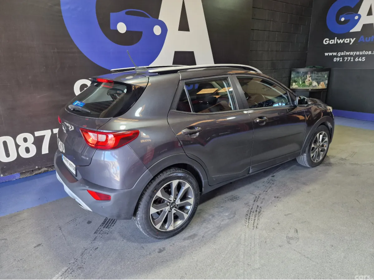 Kia Stonic Hatchback, Diesel, 2018, Grey