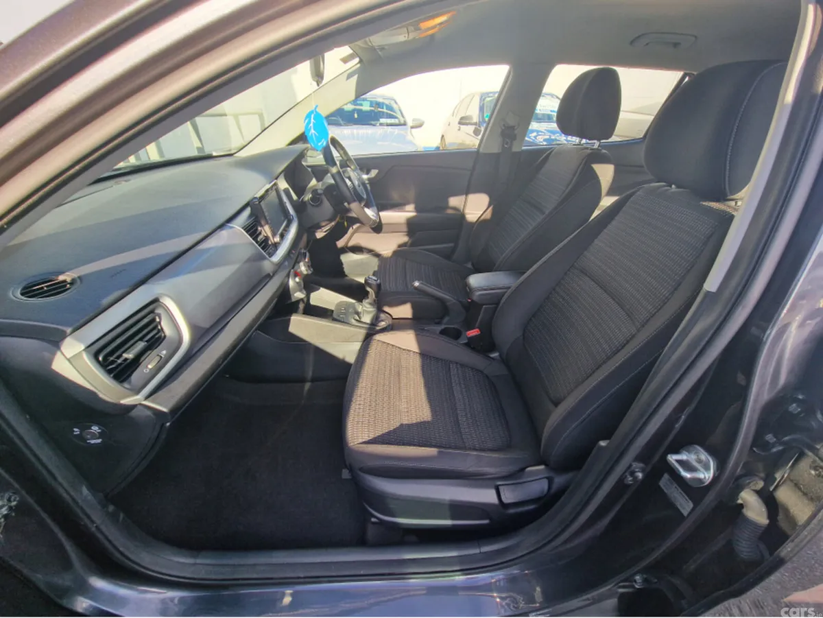 Kia Stonic Hatchback, Diesel, 2018, Grey