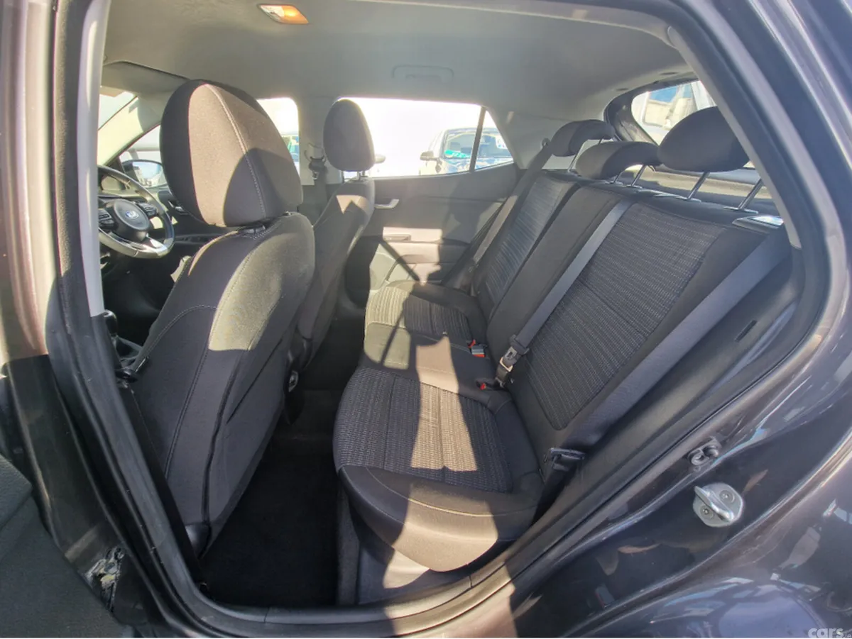 Kia Stonic Hatchback, Diesel, 2018, Grey