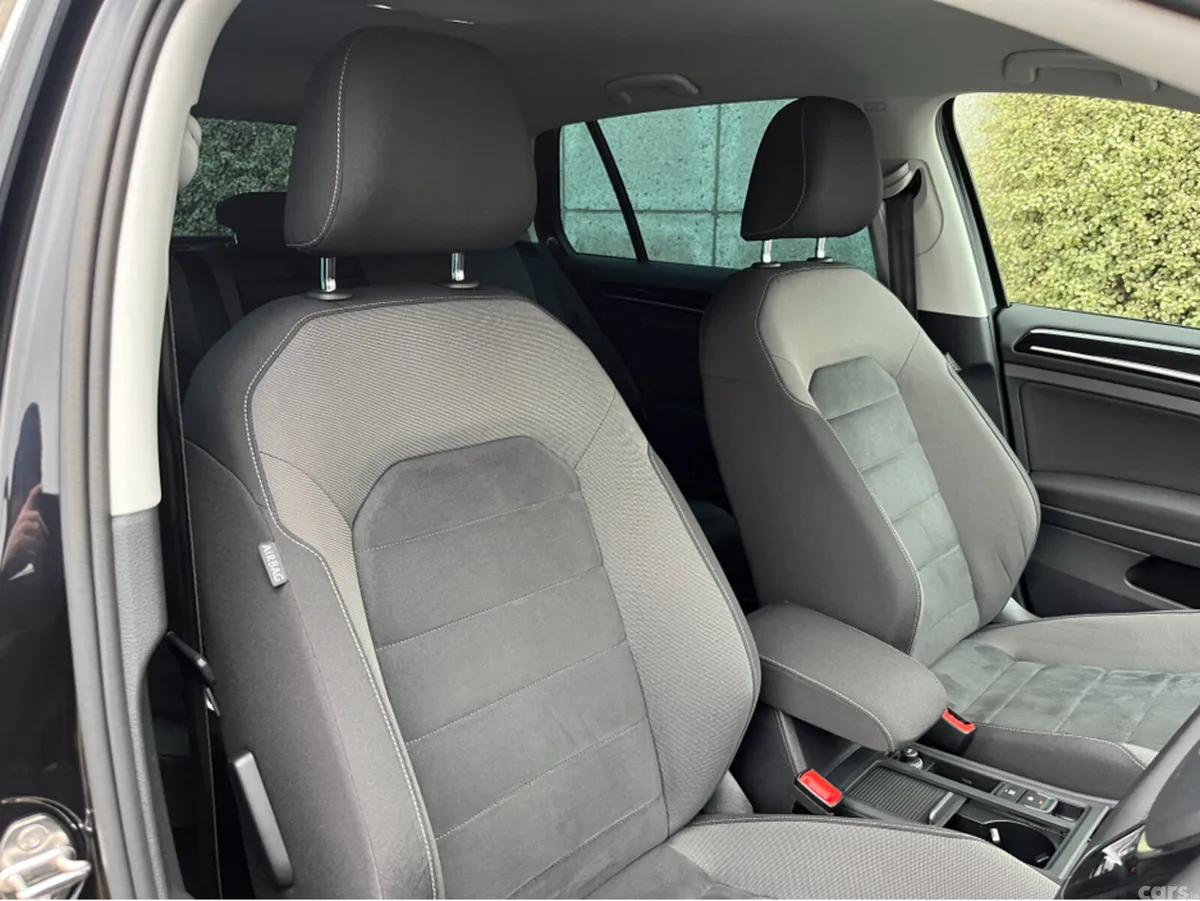 Volkswagen Golf Hatchback, Petrol, 2019, Black